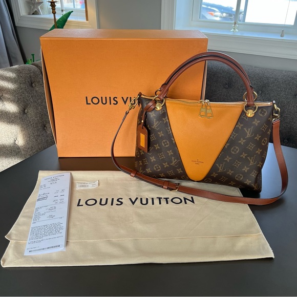Louis Vuitton V Tote Monogram Canvas and Saffron Leather MM - Picture 3 of 16